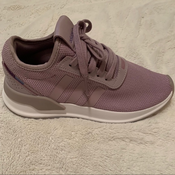 Light purple Adidas - Picture 8 of 11
